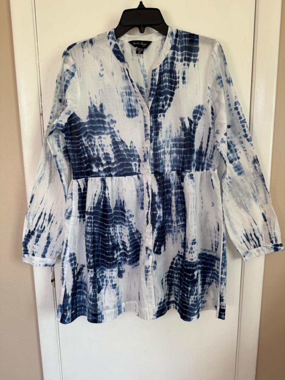 CHARLIE‎ Paige White and Navy Tie-Dye Button Front Tunic(116)